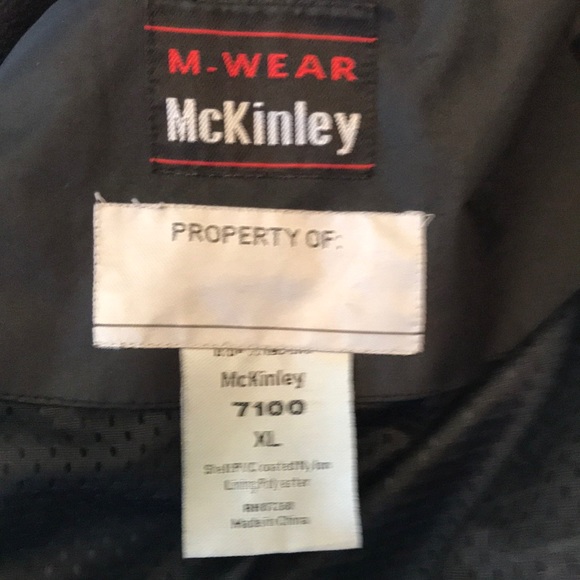 EUC McKinley M Wear Coat Size XL 7100 Black LOOKS LIKE IT HAS NEVER BEEN WORN - Picture 3 of 16